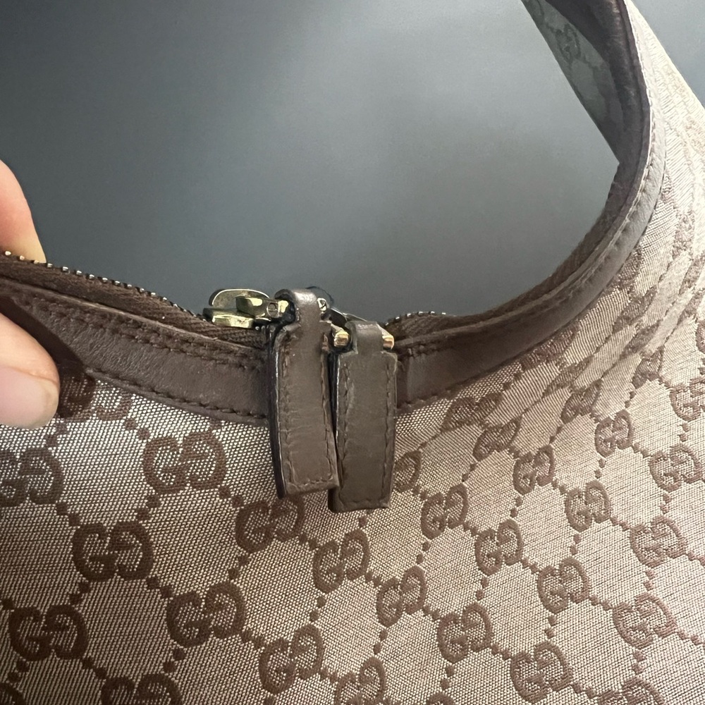 Gucci Beige and Brown Hobo Bag - Picture 8 of 16